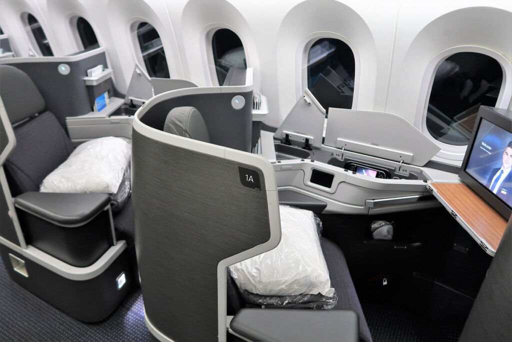 Chicago to Mumbai Flights Business Class