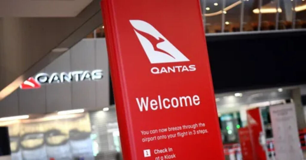 Westpac Qantas Black