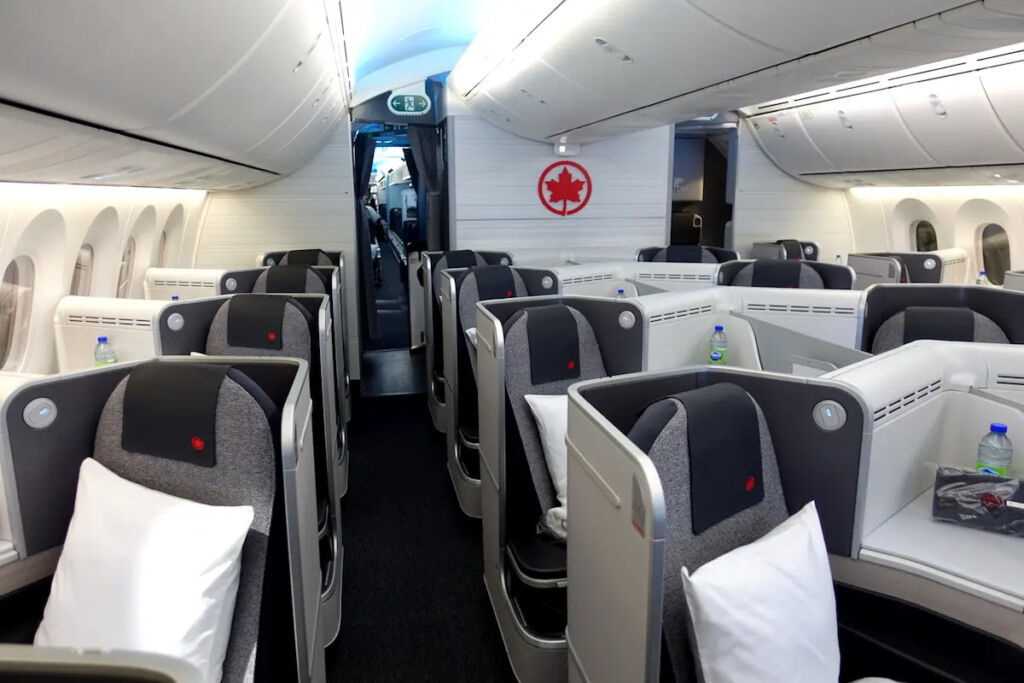 air canada rouge business class