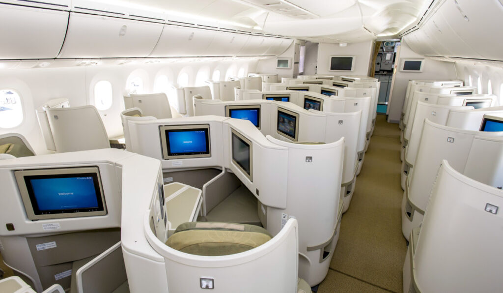 Business Class Vietnam Airlines 787: Experience Luxury and Comfort in the Skies