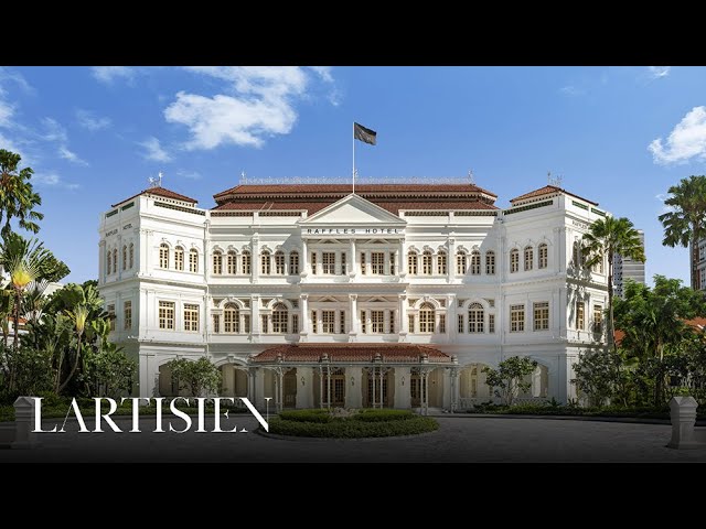 The Raffles in Singapore: visit one of the most iconic and luxury hotels in Asia ! 4K video
